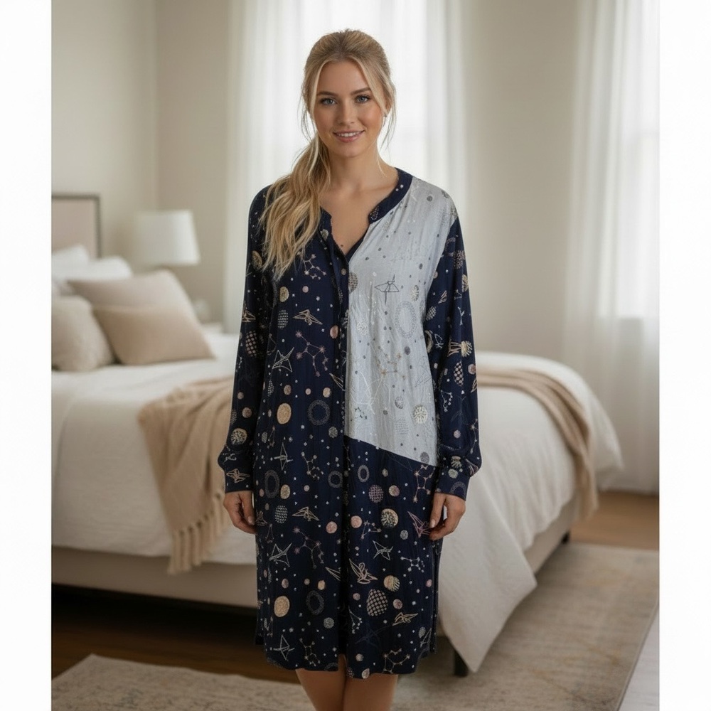 NWOT Hale Bob Women’s‎ Sleep Shirt Pajamas Celestial Night Nightgown Soft Comfy